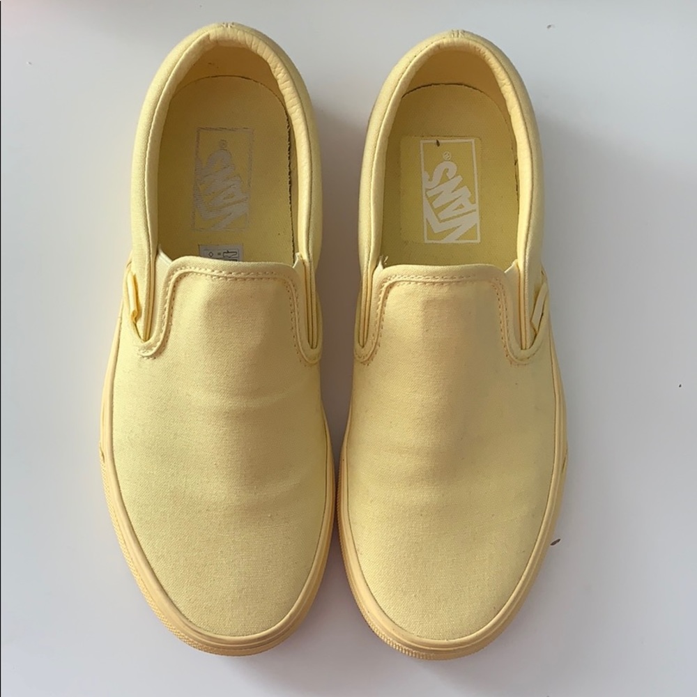 Vans Slip Ons in The Color Yellow 💛